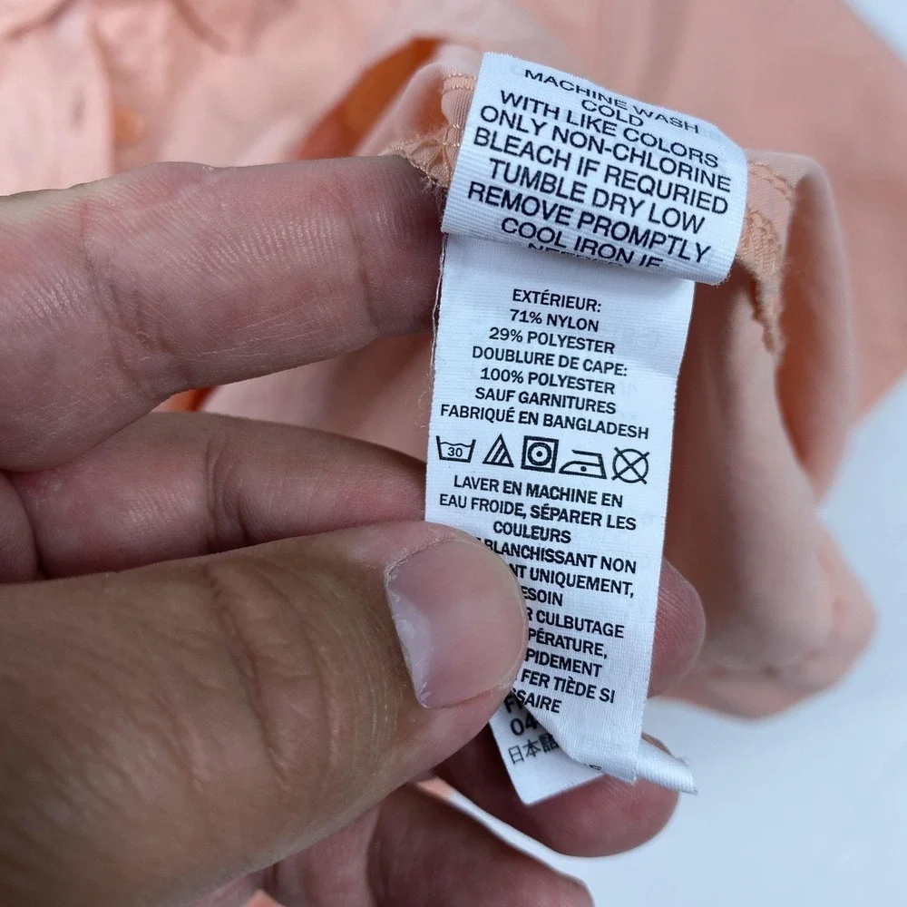 LL‎ Bean Shirt Womens Medium Peach Short Sleeve Button Front Nylon Blend Outdoor
